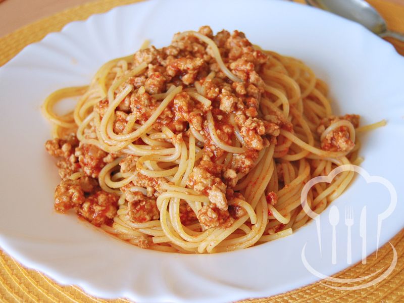 Špagety - bolognese